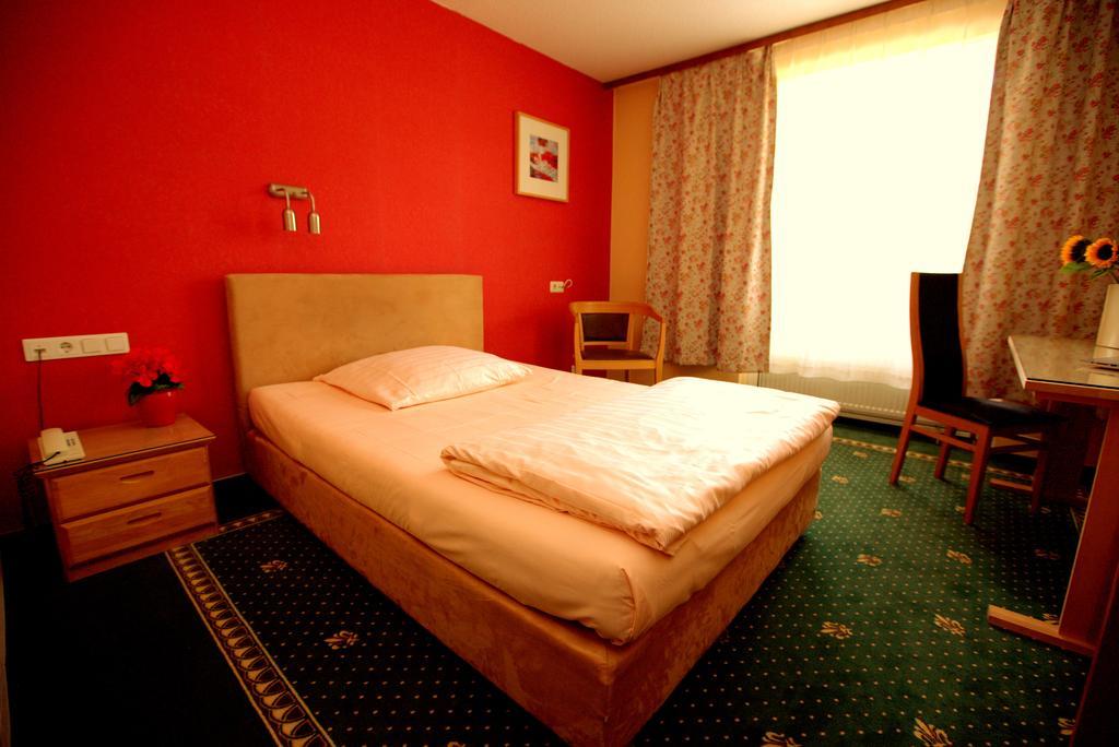 Airport Hotel Walldorf Mörfelden-Walldorf Exteriör bild