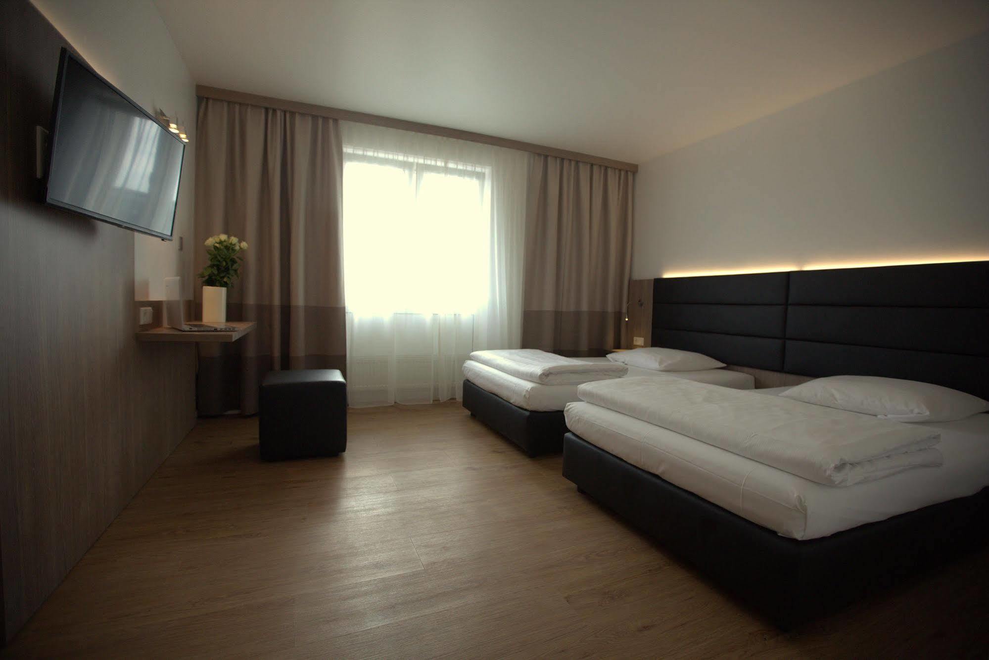 Airport Hotel Walldorf Mörfelden-Walldorf Exteriör bild